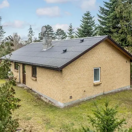 Nice In Vaeggerlose With Kitchen * Bøtø By