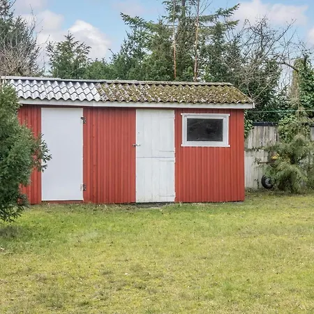 Nice In Vaeggerlose With Kitchen